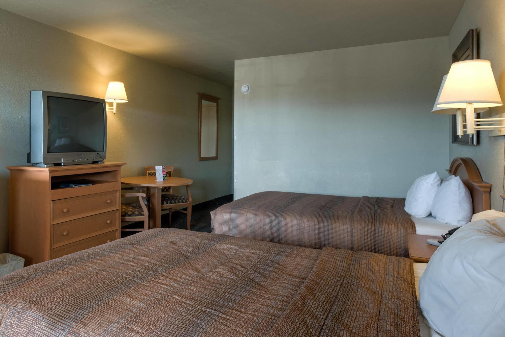 Liberty Lodge Saint Robert Εξωτερικό φωτογραφία